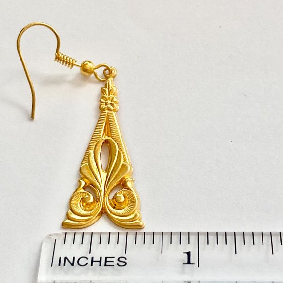 Vintage Filigree Gold Plated Art Deco Earrings Dangle Triangle Nouveau - Picture 7 of 7